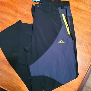Magcomsen men's outdoor hiking pants. Size 38